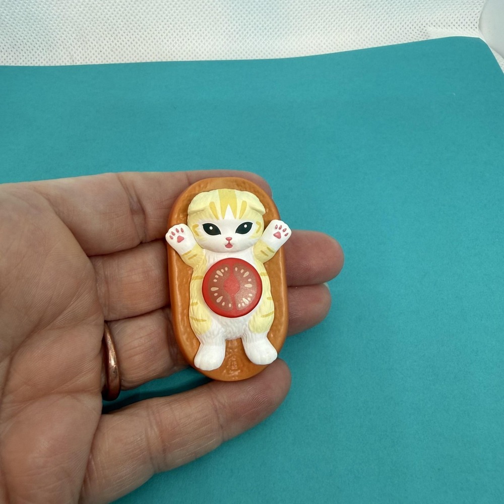 Mofusand Kawaii Cat In Bread Vinyl Figurine Multicolor Collectible Mini